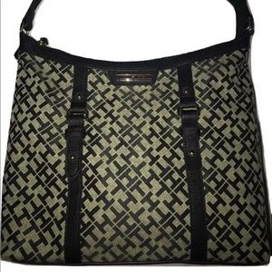 Tommy Hilfiger Women’s Handbag black and white TH